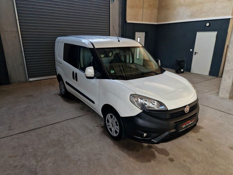 Gebraucht Fiat Doblò 95 PS (69 kW) 2017 Weiß Van / Kleinbus