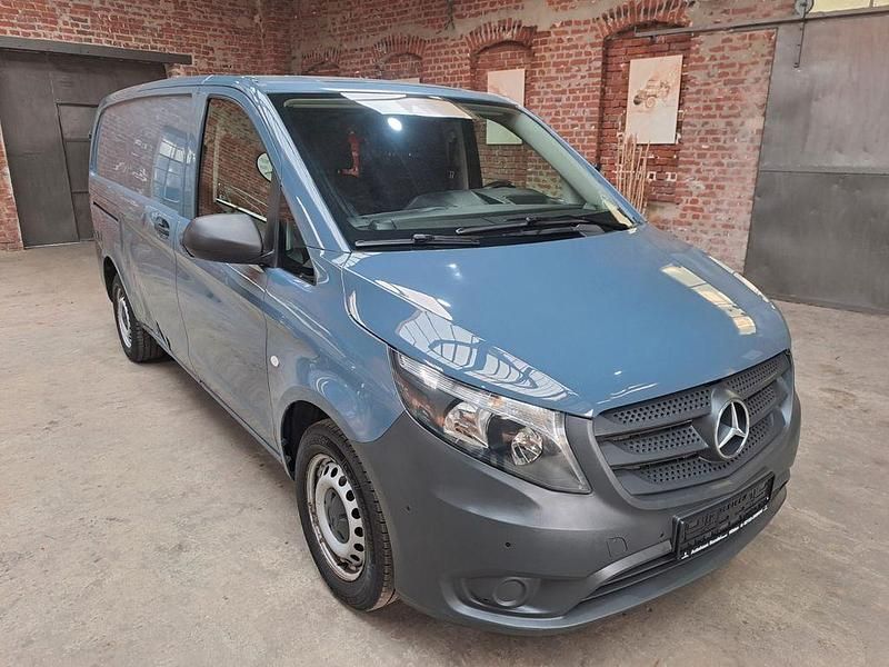 Gebraucht Mercedes Vito 102 PS (75 kW) 2020 Grau Van
