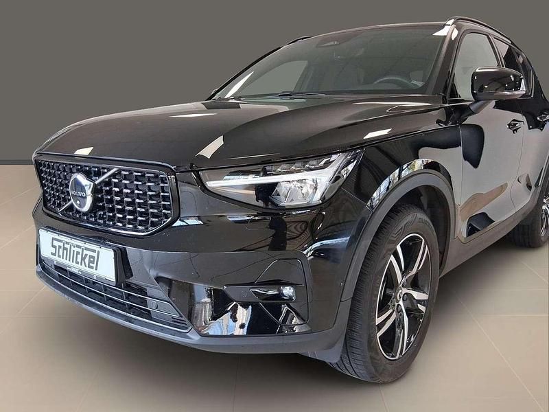 Gebraucht Volvo XC40 Plus 197 PS (144 kW) 2023 Black solid (stone) SUV