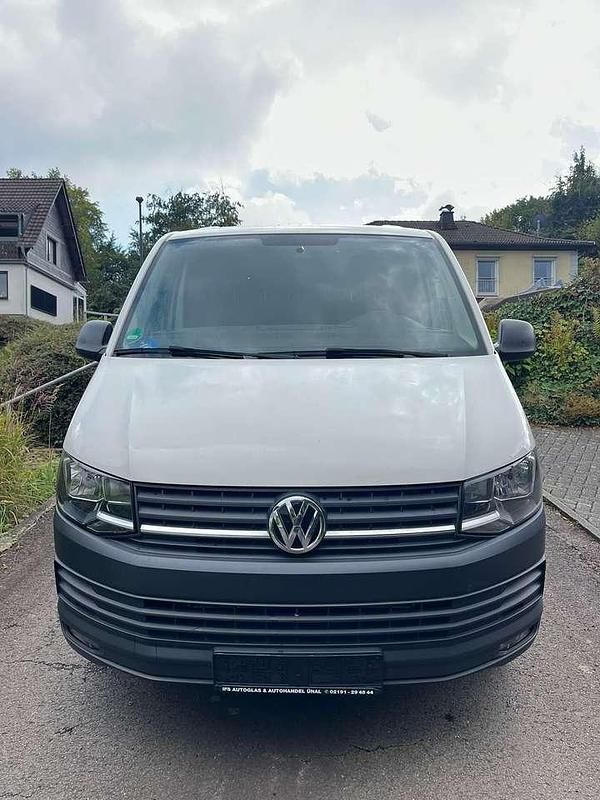 Weiß Gebraucht 2016 VW T6 Van | 15.000 € - Bild 1/4