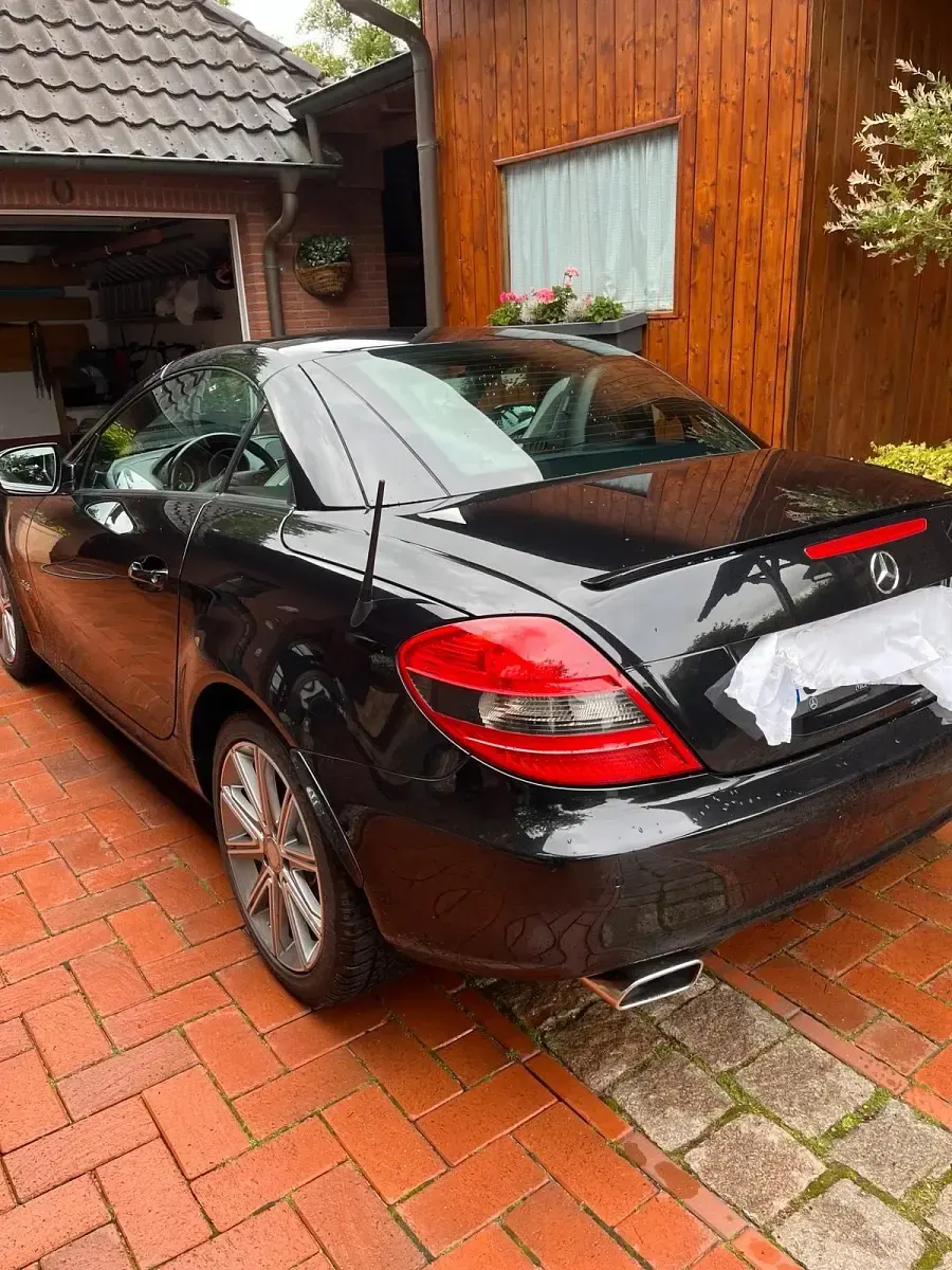 Gebraucht Mercedes SLK200 2LOOK Edition 185 PS (136 kW) 2010 Schwarz Cabrio