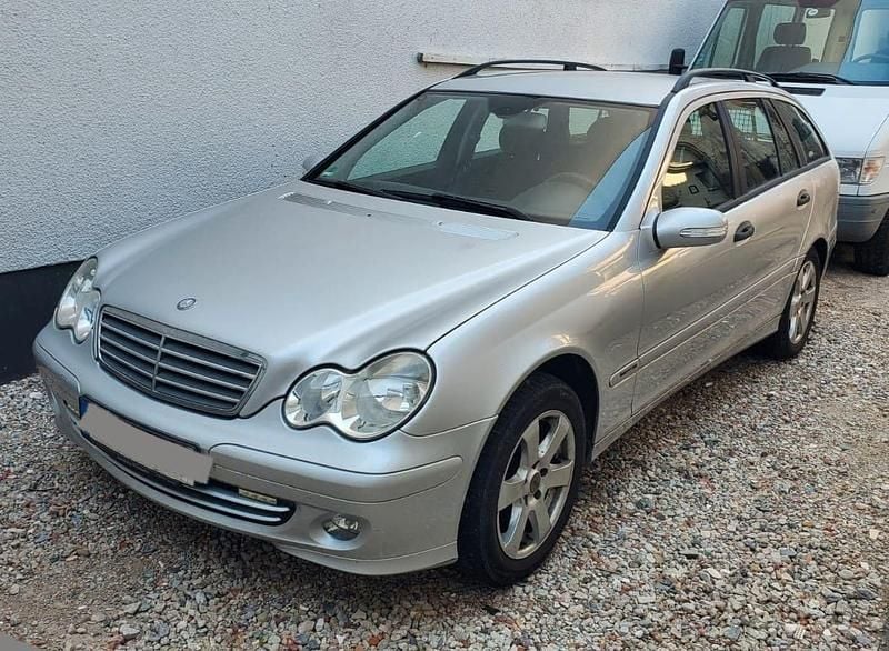 Silber Gebraucht 2005 Mercedes C180 Classic Kombi | 1.000 € (Guter Preis) - Bild 1/4