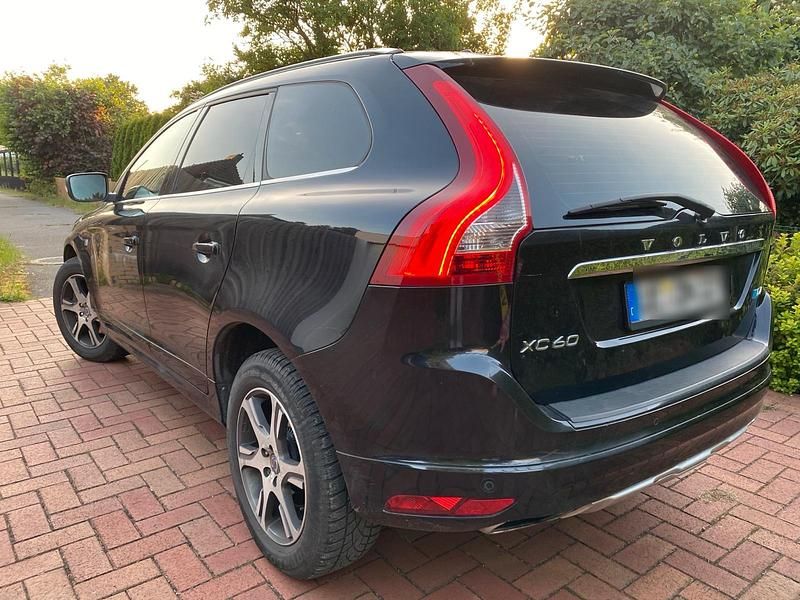 Schwarz Gebraucht 2015 Volvo XC60 SUV | 14.900 € - Bild 1/4