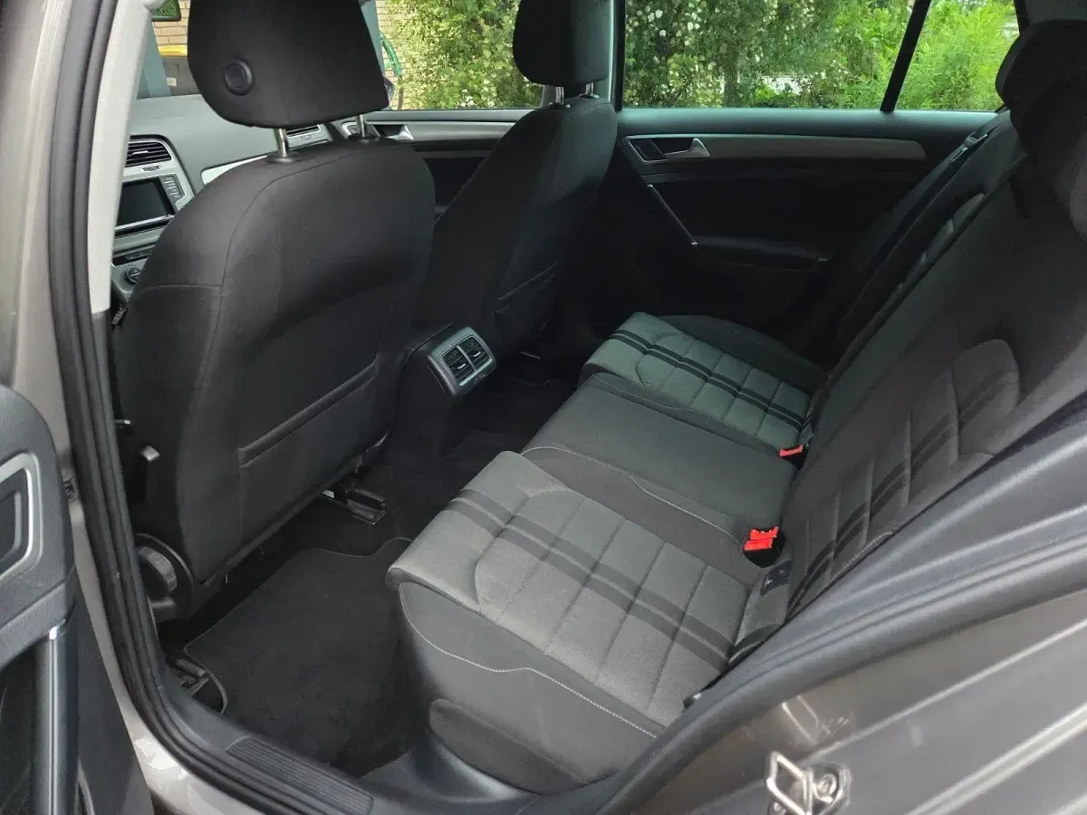 Gebraucht VW Golf VII Comfortline 150 PS (110 kW) 2014 Braun Limousine