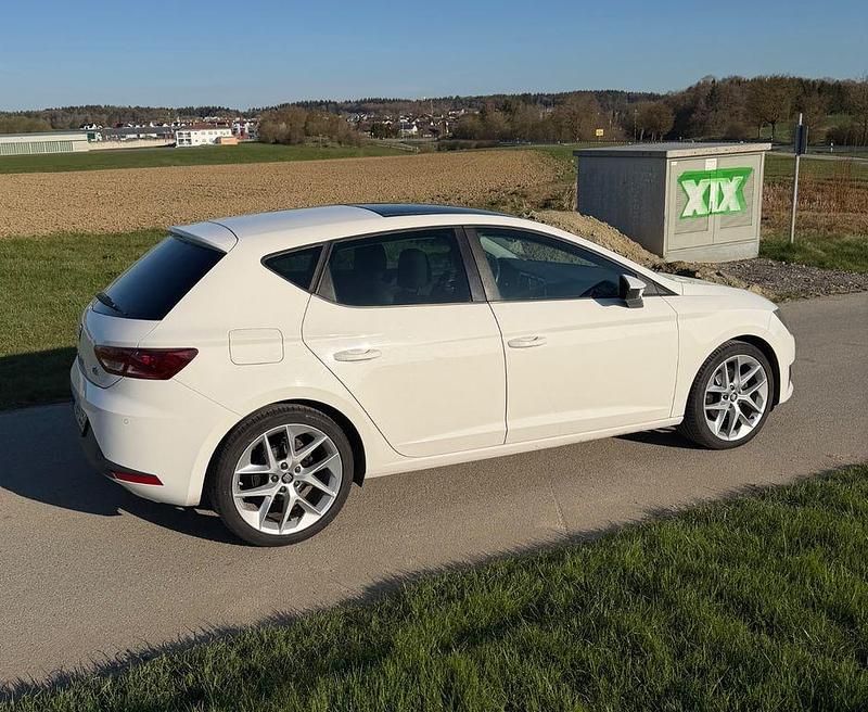 Usata Seat Leon FR 150 CV (110 kW) 2013 Bianco Berlina