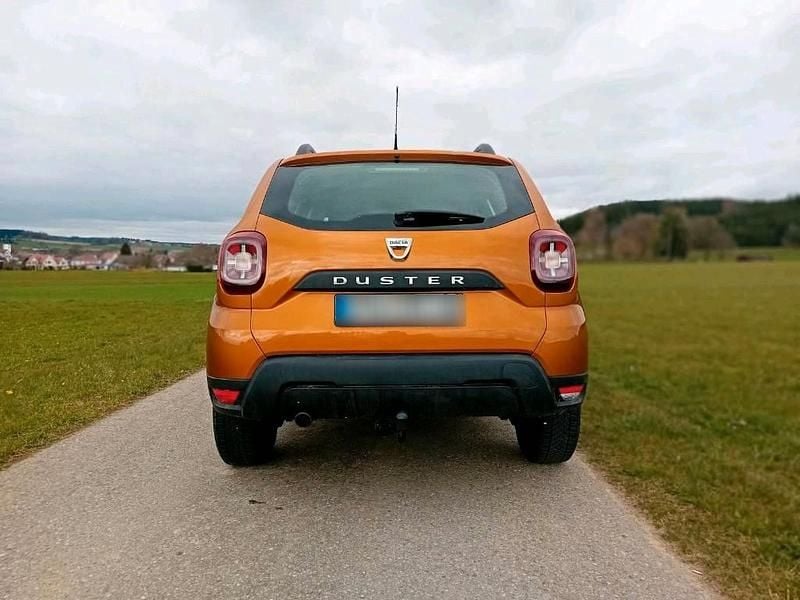 Gebraucht Dacia Duster Comfort 115 PS (84 kW) 2019 Orange SUV