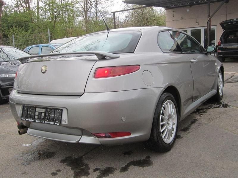 Gebraucht Alfa Romeo GT Distinctive 166 PS (122 kW) 2008 Grau Coupé