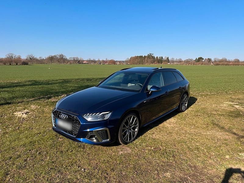 Second-hand Audi A4 S-Line 163 CP (119 kW) 2020 Albastru Break