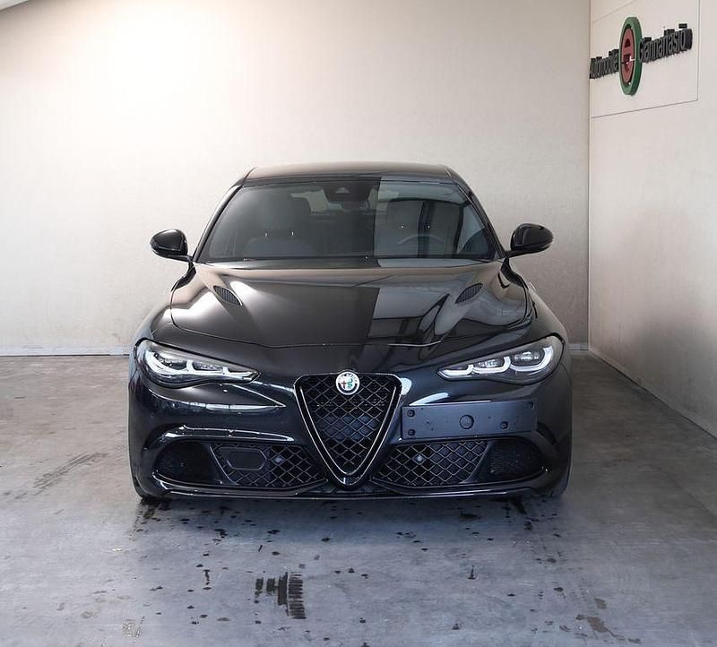 Gebraucht Alfa Romeo Giulia Quadrifoglio 519 PS (381 kW) 2024 Schwarz Limousine