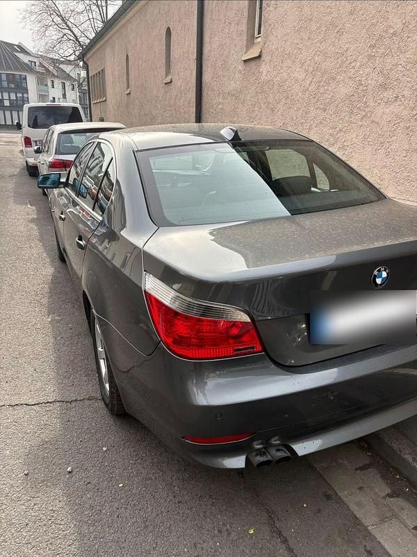 Gebraucht BMW 520 Basis 170 PS (125 kW) 2004 Grau Limousine