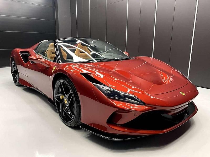 Gebraucht Ferrari F8 721 PS (530 kW) 2024 Rot Cabrio