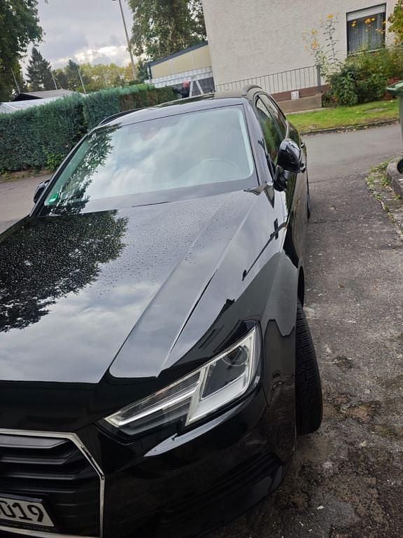 Schwarz Gebraucht 2016 Audi A4 Ambiente Kombi | 11.400 € (Guter Preis) - Bild 1/4