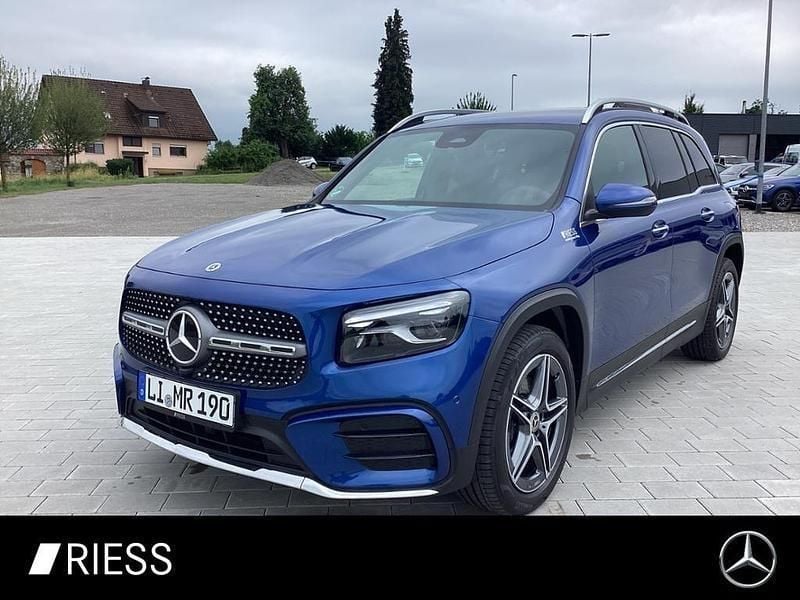 Metalliclack spektralblau Gebraucht 2025 Mercedes GLB200 AMG SUV | 41.900 € (Guter Preis) - Bild 1/4