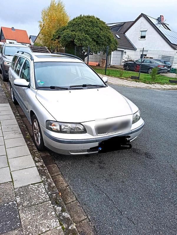 Silber Gebraucht 2002 Volvo V70 Kombi | 1.500 € (Superpreis) - Bild 1/4