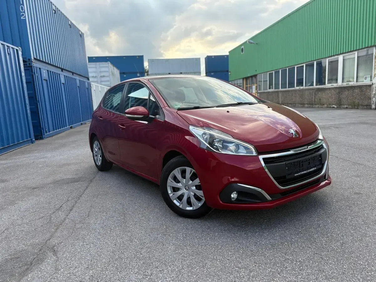 Gebraucht Peugeot 208 88 PS (64 kW) 2017 Rot Kleinwagen