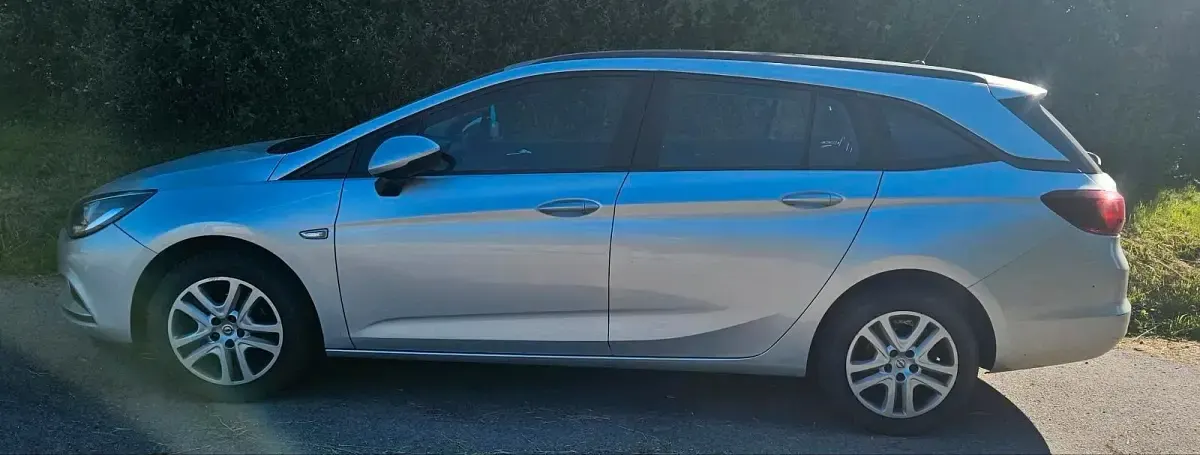 Gebraucht Opel Astra 105 PS (77 kW) 2017 Silber Kombi