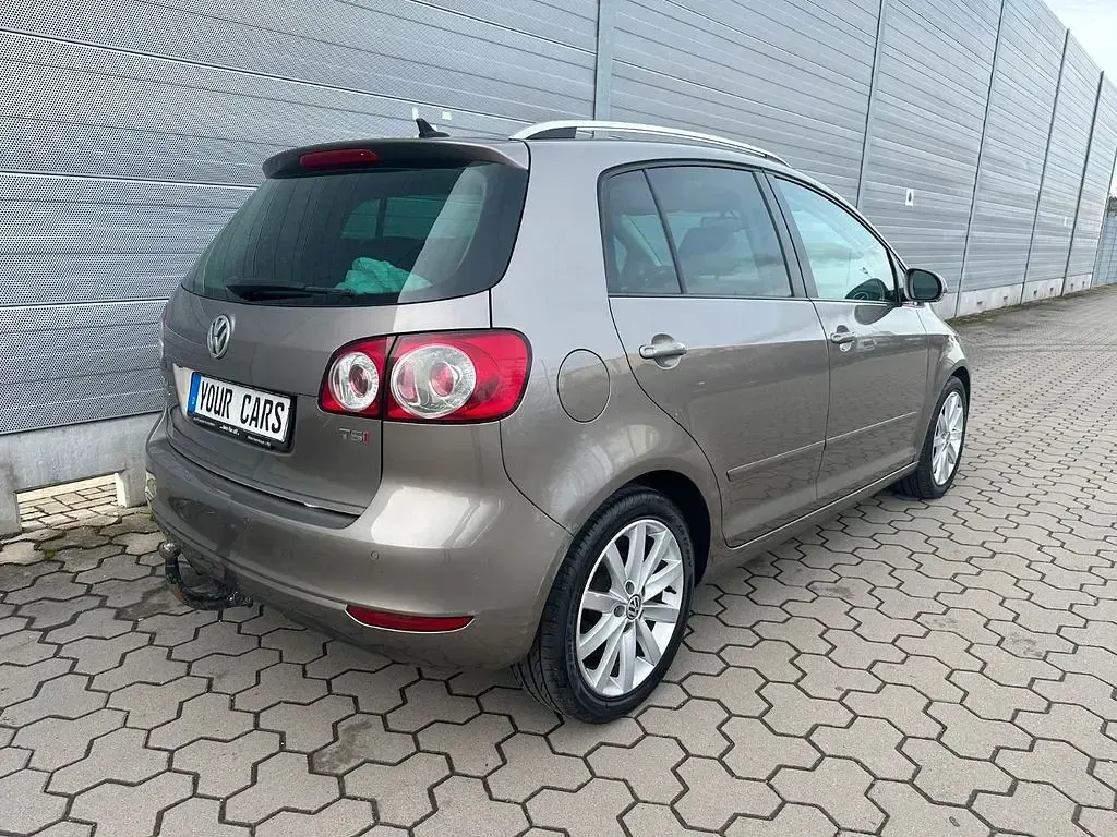 Gebraucht VW Golf Plus Cross Highline 122 PS (89 kW) 2011 Braun Van / Kleinbus