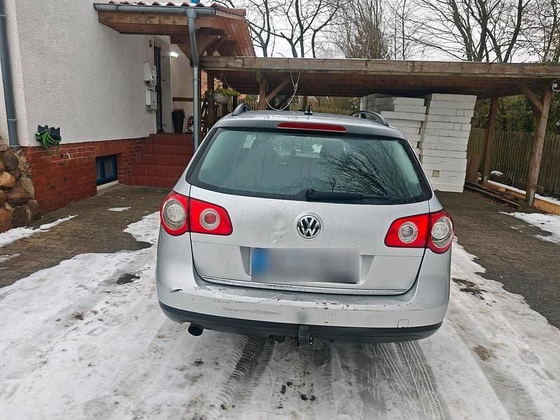Gebraucht VW Passat 102 PS (75 kW) 2006 Silber Kombi