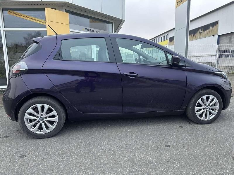 Gebraucht Renault Zoe Experience 80 kW (109 PS) 2020 Blueberryviolett Kleinwagen