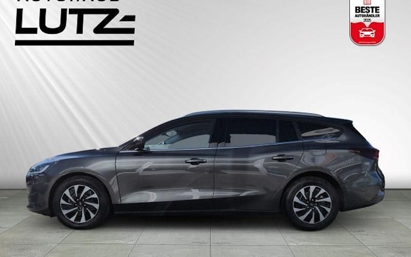 Gebraucht Ford Focus Titanium 120 PS (88 kW) 2022 Grau Kombi