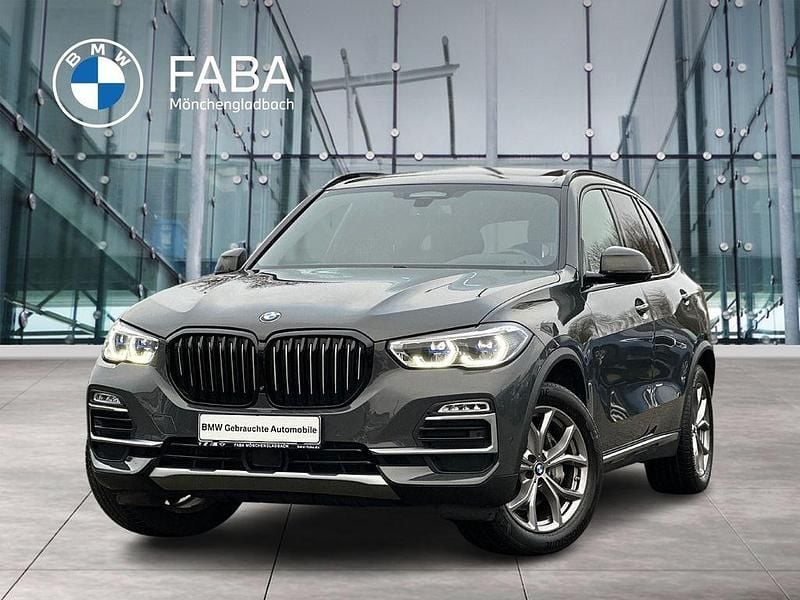 Grau Gebraucht 2021 BMW X5 xLine SUV | 45.450 € (Guter Preis) - Bild 1/4