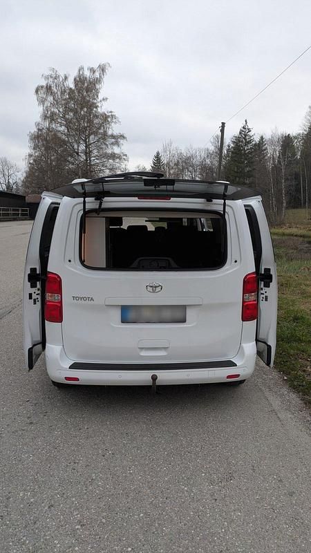 Gebraucht Toyota Proace 150 PS (110 kW) 2020 Weiß Van / Kleinbus