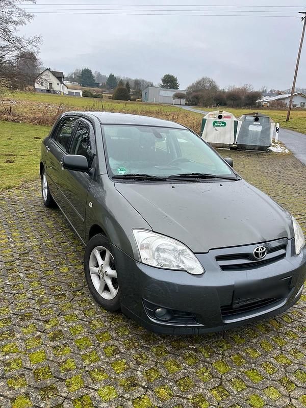 Gebraucht Toyota Corolla 90 PS (66 kW) 2005 Grau Kombi
