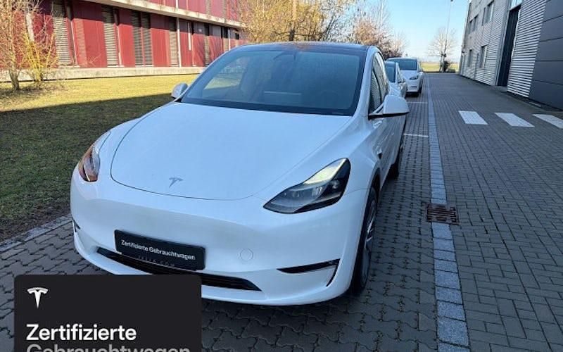 Gebraucht Tesla Model Y 273 kW (372 PS) 2023 Weiß SUV
