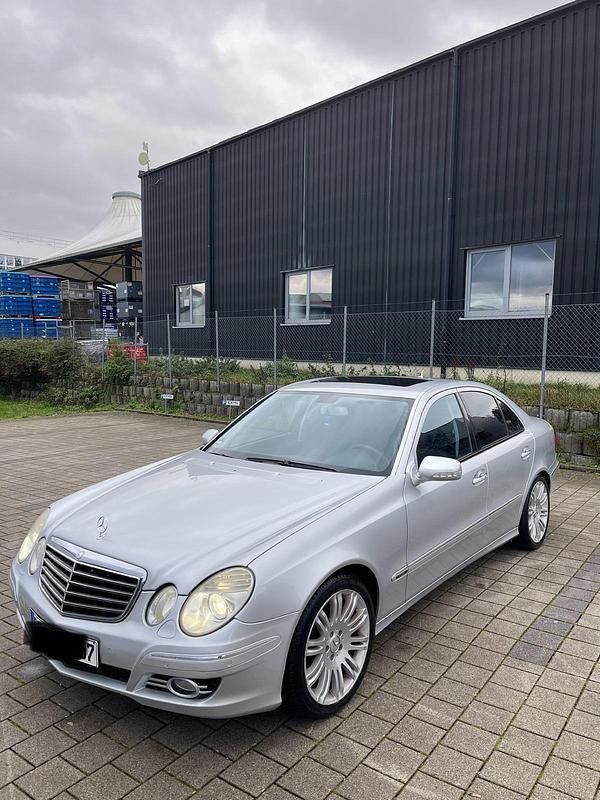 Gebraucht Mercedes E320 224 PS (164 kW) 2007 Silber Limousine