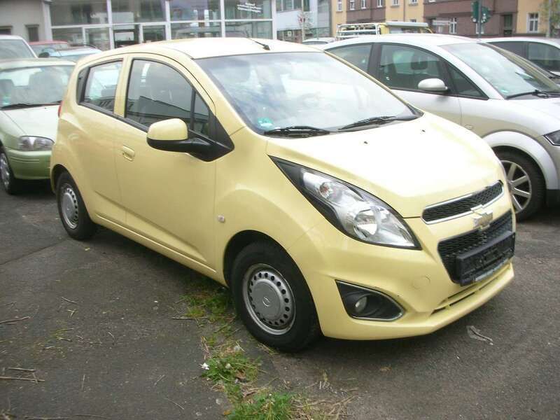 Gelb Gebraucht 2014 Chevrolet Spark Kleinwagen | 2.890 € (Fairer Preis) - Bild 1/4
