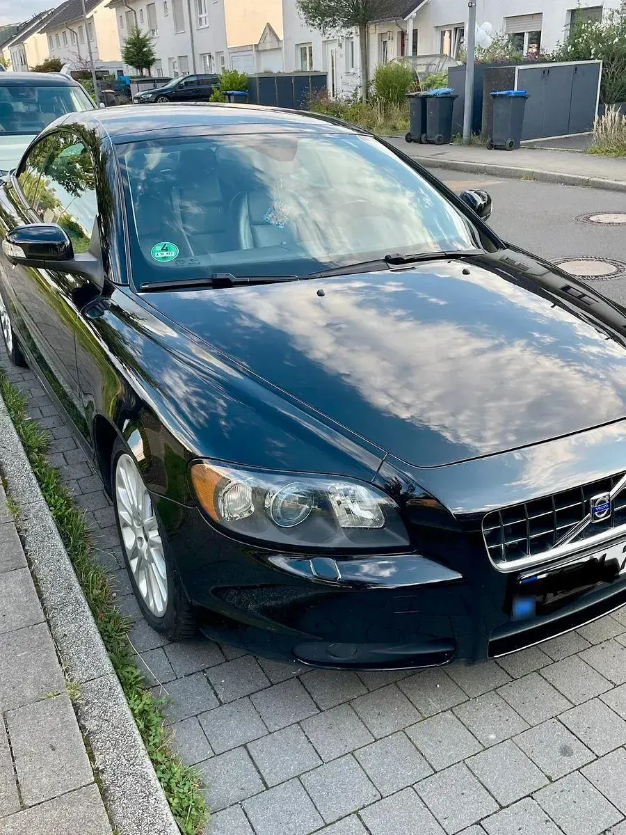 Gebraucht Volvo C70 Momentum 140 PS (102 kW) 2010 Schwarz Cabrio