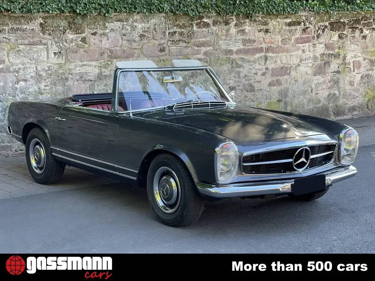 Gebraucht Mercedes 230 150 PS (110 kW) 1964 Grau Cabrio