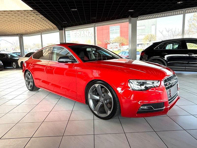Gebraucht Audi S5 Ambiente 333 PS (244 kW) 2015 Rot Coupé