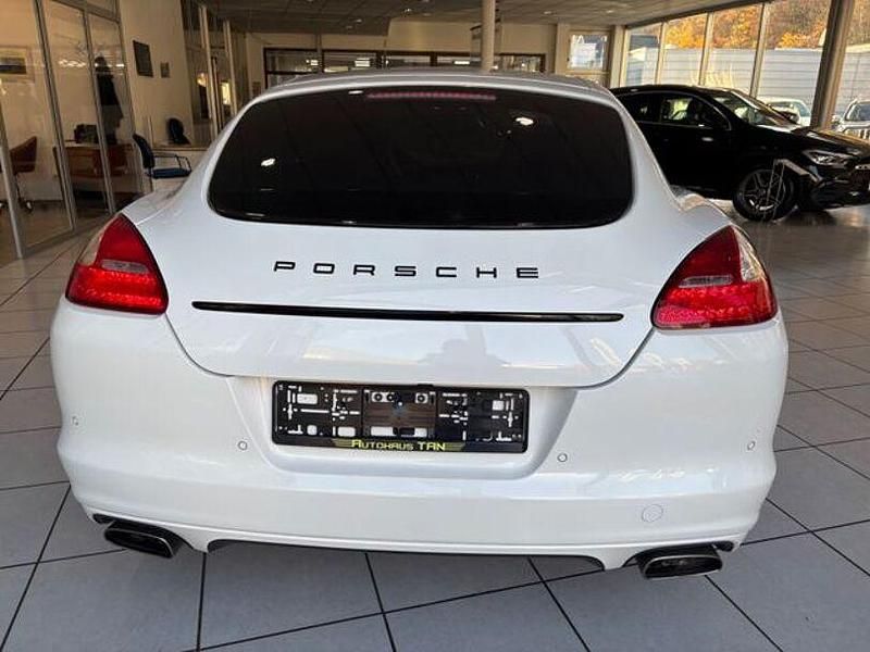 Gebraucht Porsche Panamera 250 PS (183 kW) 2012 Weiß Coupé