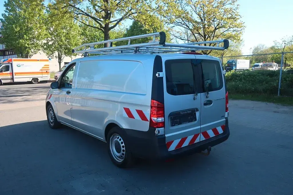 Gebraucht Mercedes Vito 136 PS (100 kW) 2016 Silber Van