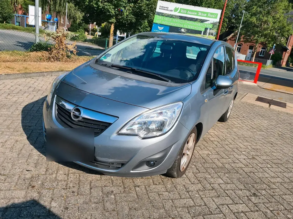 Gebraucht Opel Meriva 101 PS (74 kW) 2011 Grau Van / Kleinbus