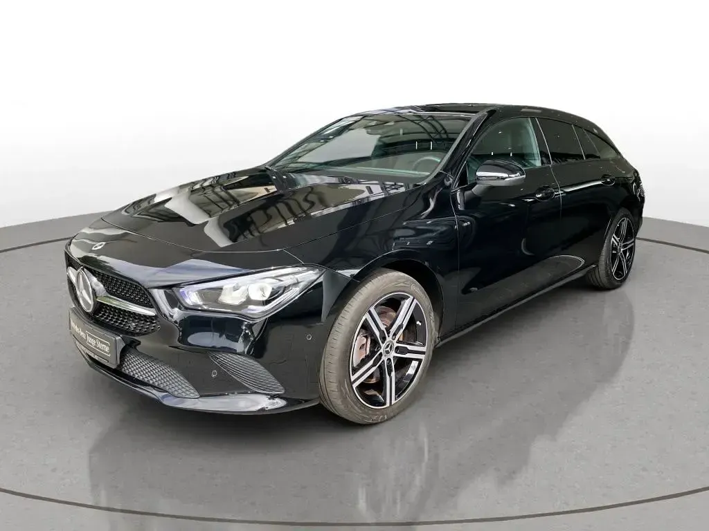 Gebraucht Mercedes CLA250 160 PS (117 kW) 2023 Nachtschwarz uni Coupé