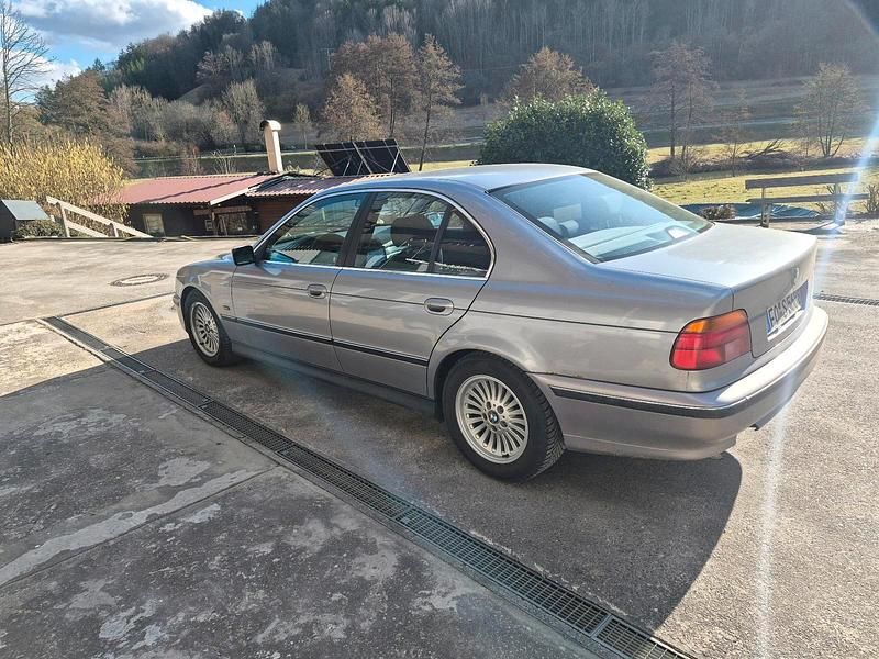 Gebraucht BMW 523 170 PS (125 kW) 1996 Limousine