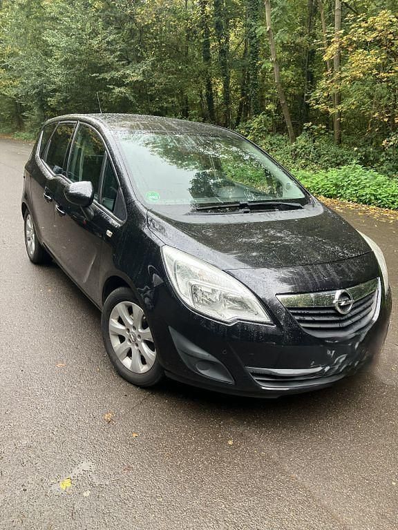 Schwarz Gebraucht 2010 Opel Meriva Selection Van / Kleinbus | 3.490 € (Guter Preis) - Bild 1/4