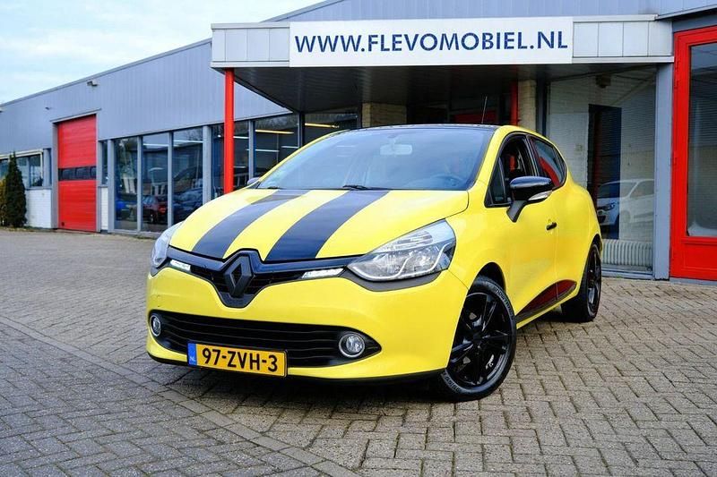 Gebraucht Renault Clio IV Expression 90 PS (66 kW) 2013 Gelb Limousine