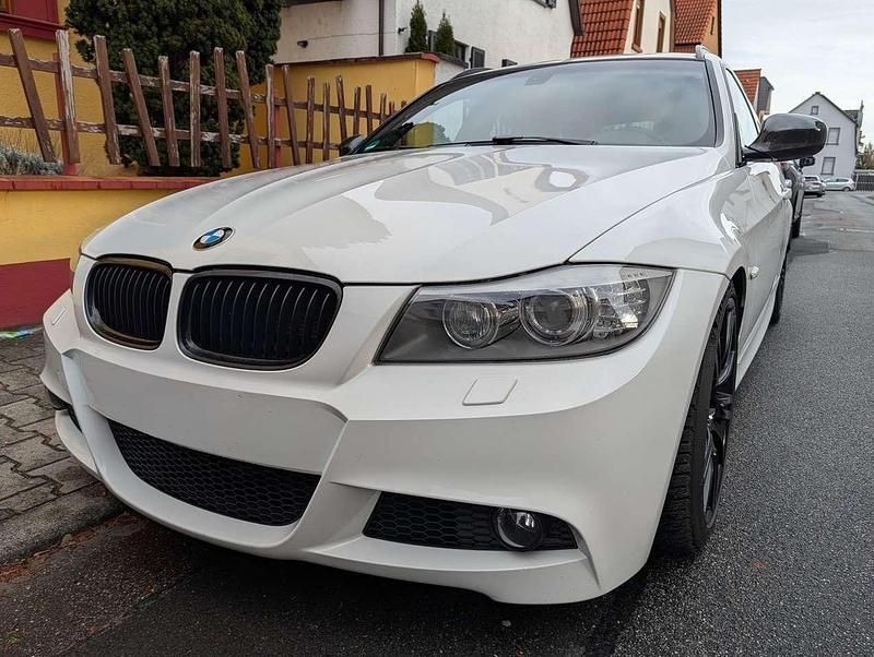 Gebraucht BMW 335 Sport Line 286 PS (210 kW) 2011 Weiß Kombi