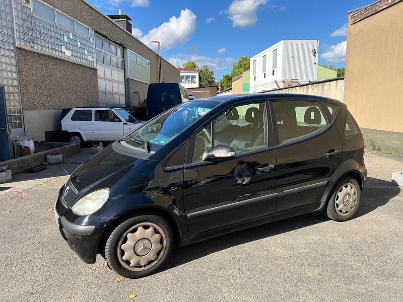 Schwarz Gebraucht 2004 Mercedes A200 Kleinwagen | 2.000 € (Fairer Preis) - Bild 1/4