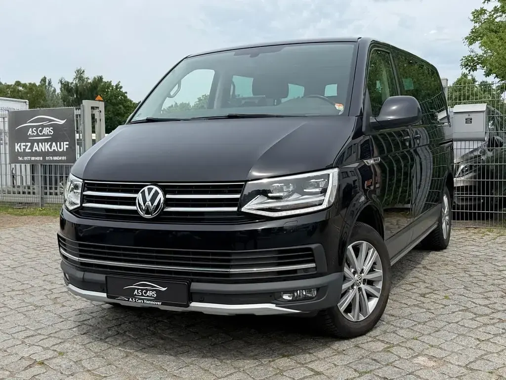 Gebraucht VW Multivan PanAmericana 199 PS (146 kW) 2018 Deep black Van / Kleinbus