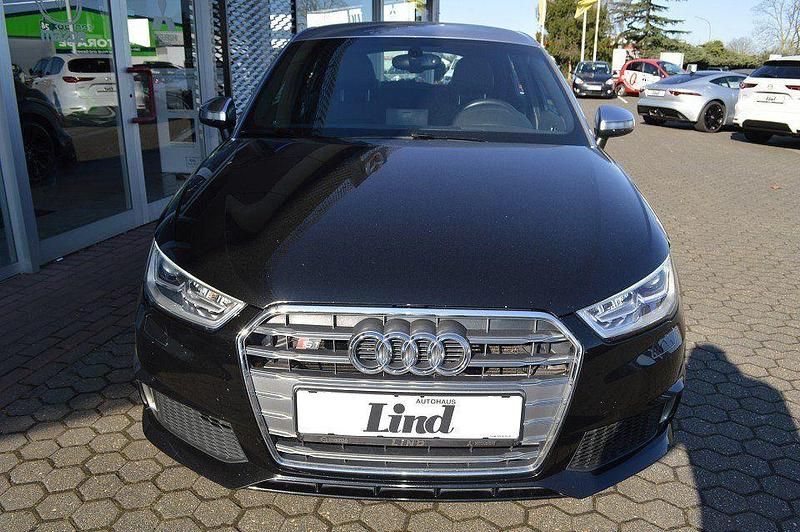 Gebraucht Audi S1 Sportback Ambiente 231 PS (169 kW) 2015 Mythosschwarz metallic Kleinwagen