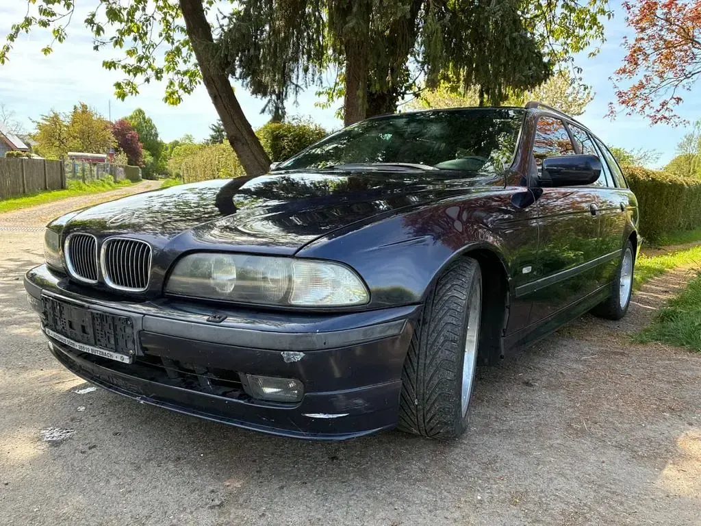 Gebraucht BMW 540 Sport Line 286 PS (210 kW) 1998 Blau Kombi