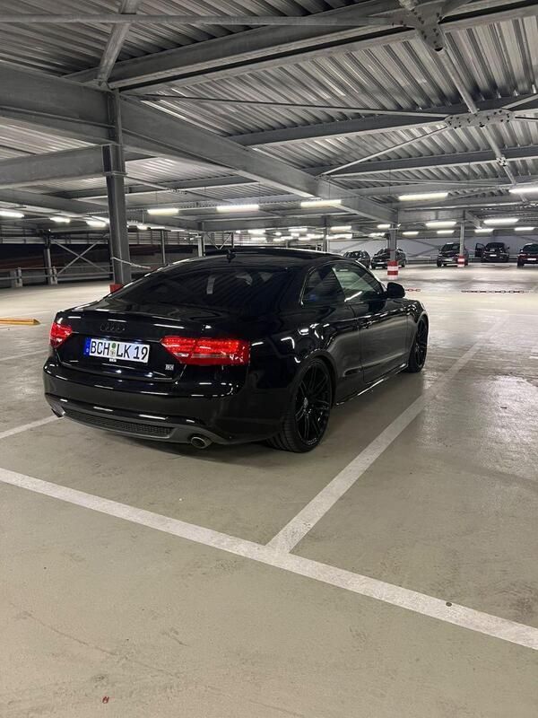 Schwarz Gebraucht 2009 Audi A5 S-line plus Coupé | 10.900 € (Etwas zu teuer) - Bild 1/4