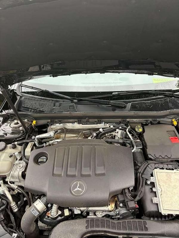 Gebraucht Mercedes CLA220 AMG Line Premium 190 PS (139 kW) 2023 Limousine