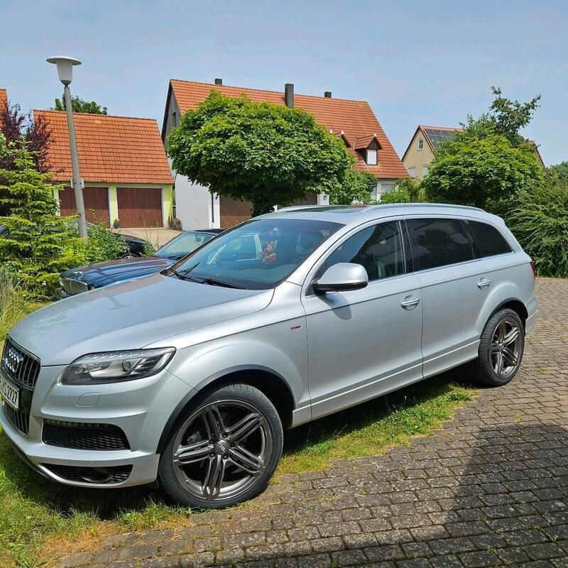 Silber Gebraucht 2013 Audi Q7 S-Line SUV | 23.500 € (Fairer Preis) - Bild 1/4
