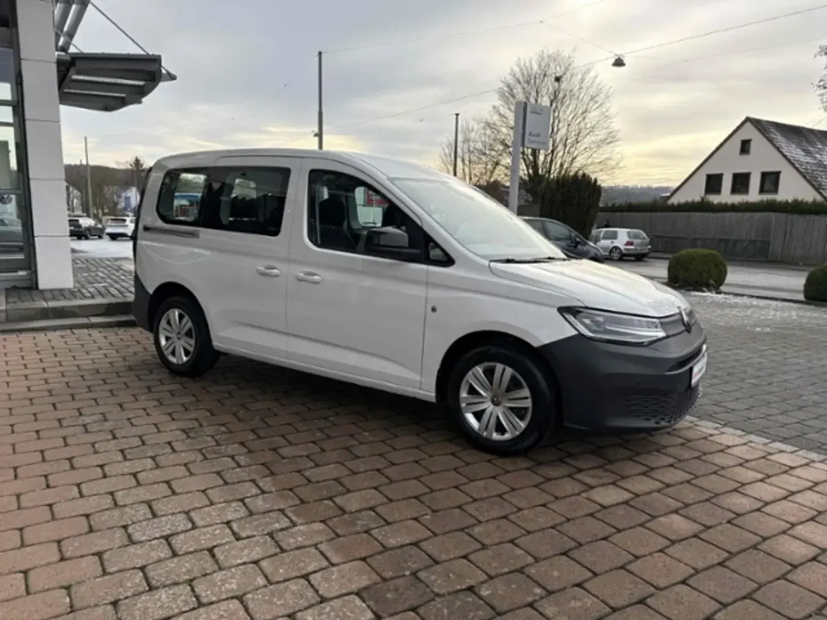 Usata VW Caddy Basis 122 CV (89 kW) 2022 Bianco Monovolume