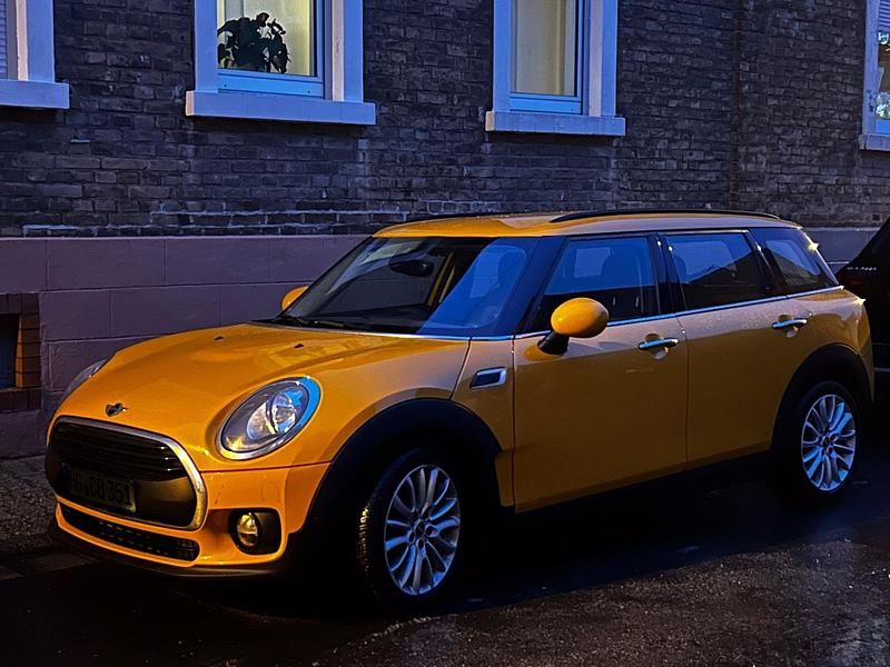 Orange Gebraucht 2016 Mini One Clubman Kombi | 10.900 € (Guter Preis) - Bild 1/2